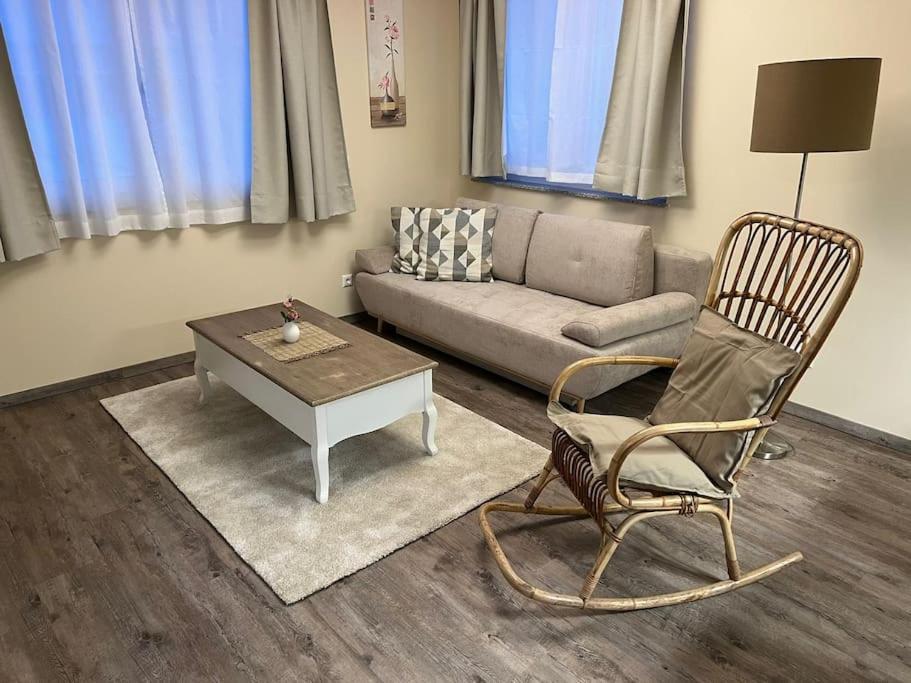 Gemuetliche Wohnung In Velden! 沃尔特湖畔韦尔登 外观 照片