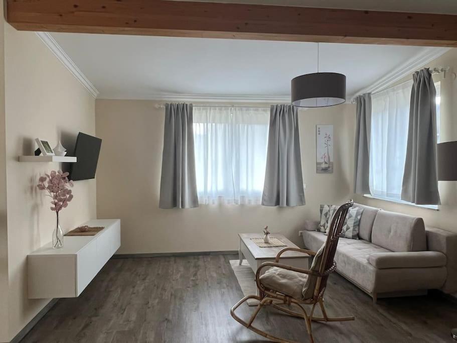 Gemuetliche Wohnung In Velden! 沃尔特湖畔韦尔登 外观 照片